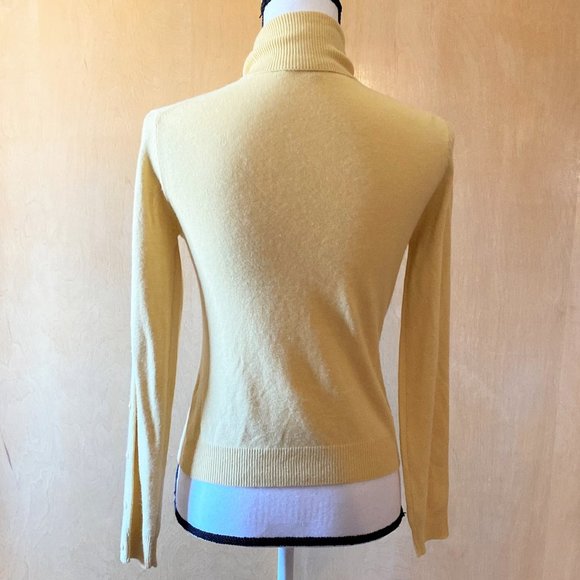 New Sz XS Prague Yellow Button Sleeve Turtleneck - Picture 3 of 4